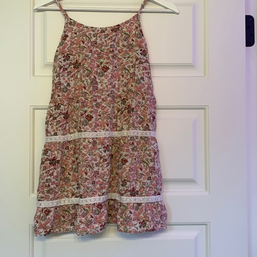 Super cute floral dress